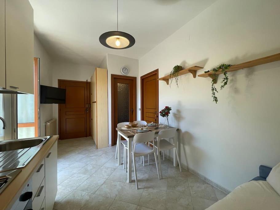 Appartement Free Parking Casa Con Giardino - Centro Mare A 5 Minuti à Pietra Ligure Extérieur photo